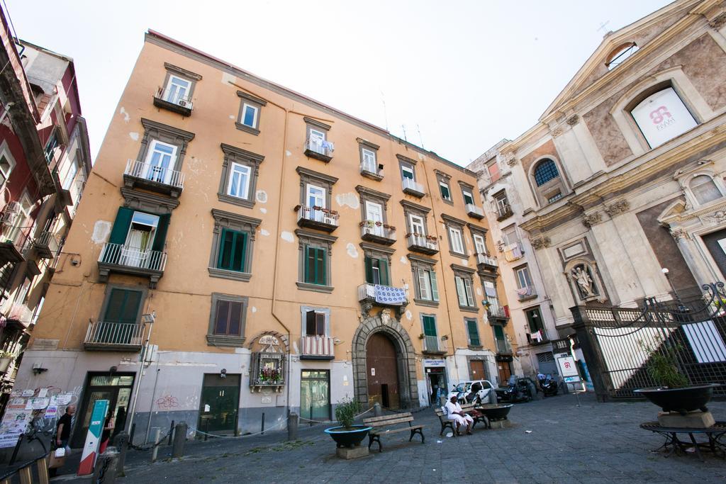Largo Donnaregina Home Napoli Ngoại thất bức ảnh