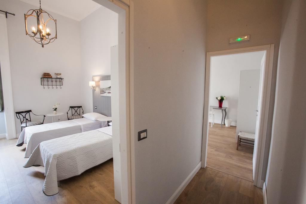 Largo Donnaregina Home Napoli Ngoại thất bức ảnh