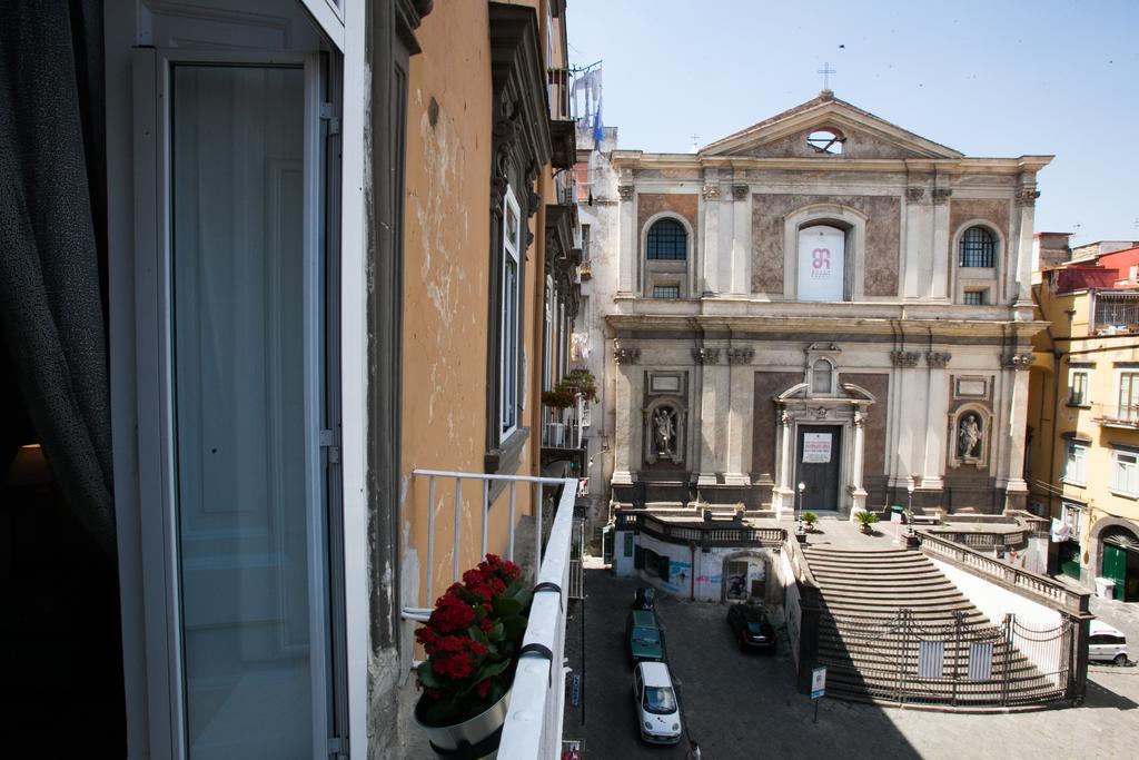 Largo Donnaregina Home Napoli Ngoại thất bức ảnh